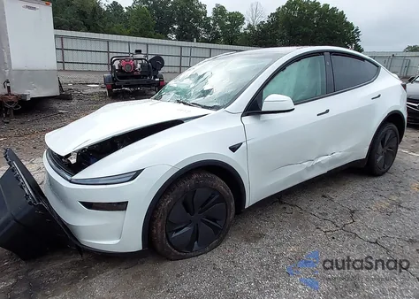 2026 Tesla Model Y Long Range Dual Motor All-Wheel Drive/Long Range Launch Series from USA, damaged, VIN 7SAYGDEE8TA384965